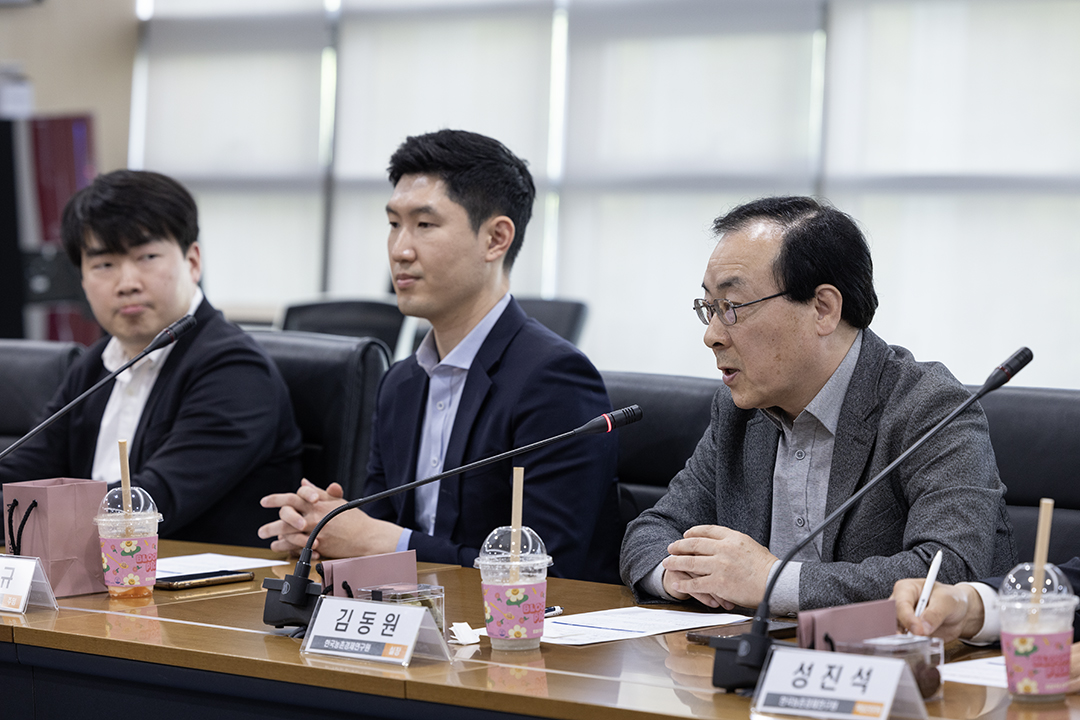  김동원 한국농촌경제연구원 실장이 참석 소감을 밝히고 있다.