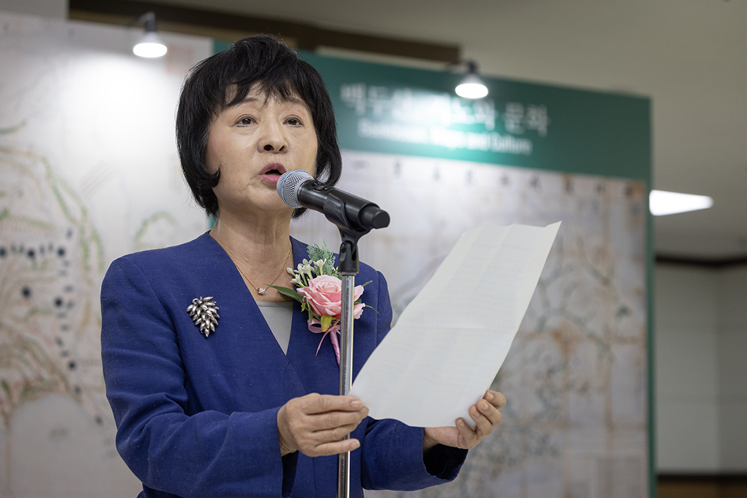 동북아역사재단 박지향 이사장이 환영사를 하고 있다.